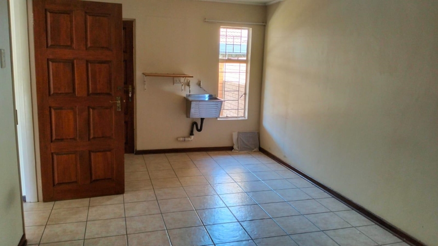 2 Bedroom Property for Sale in Universitas Free State